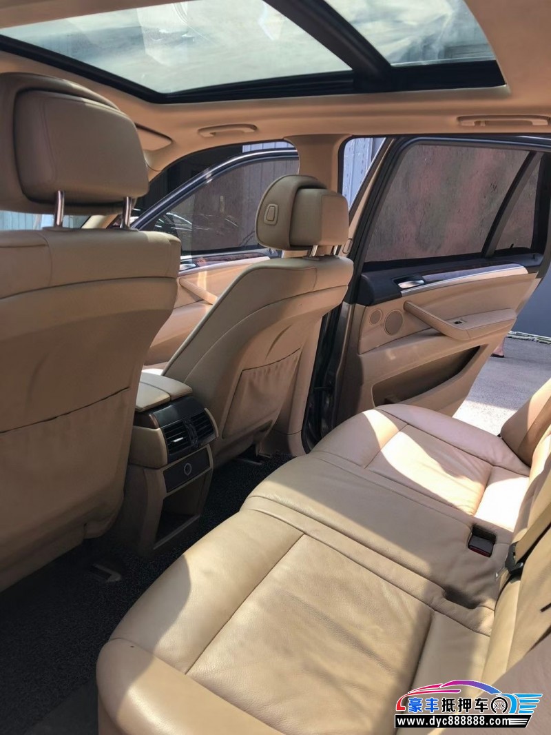 10年宝马X5轿车抵押车出售