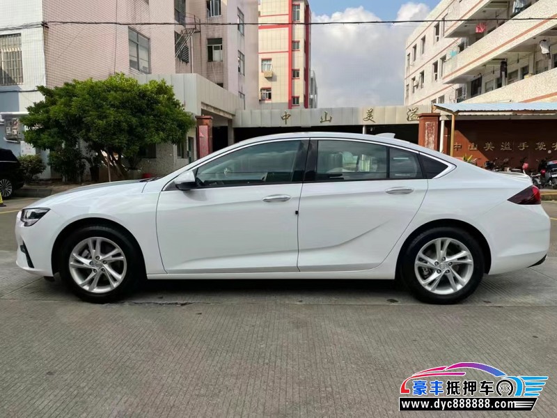 22年别克君威轿车抵押车出售