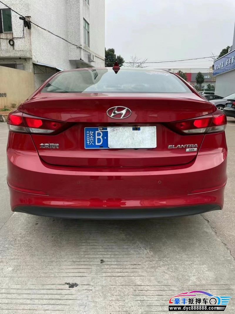 17年现代领动轿车抵押车出售