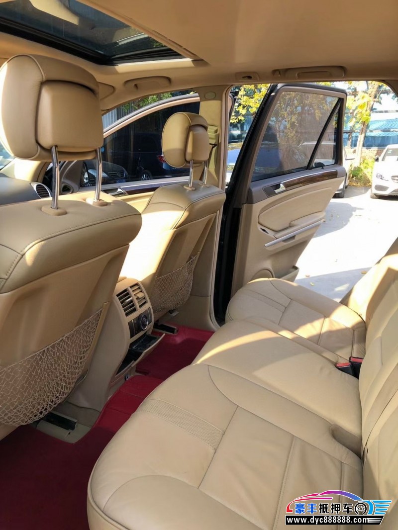 10年奔驰ML轿车抵押车出售