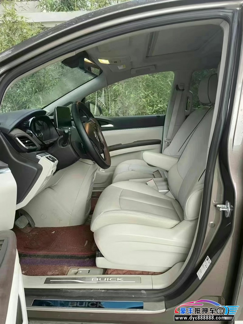 21年别克GL8SUV抵押车出售