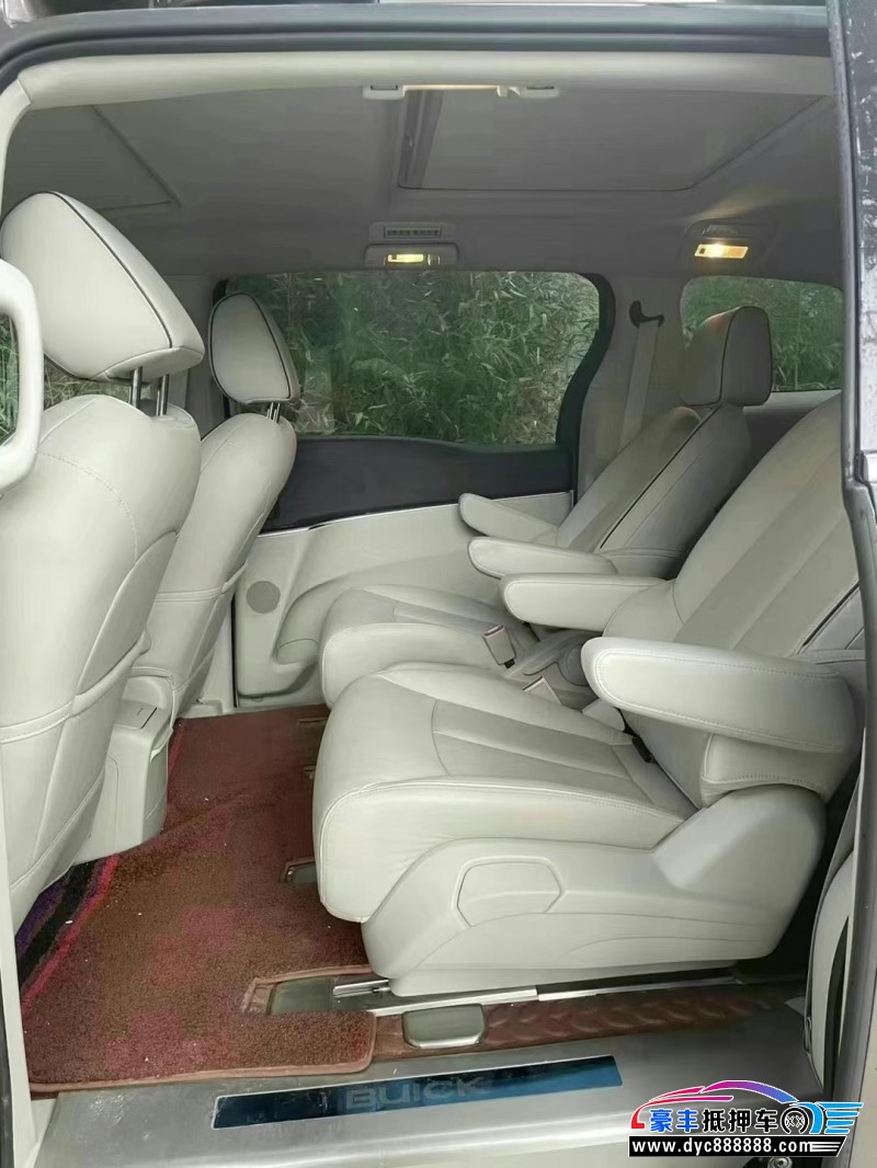 21年别克GL8SUV抵押车出售