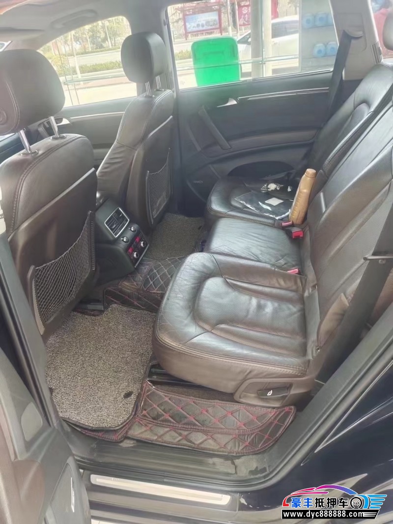 11年奥迪Q7轿车抵押车出售