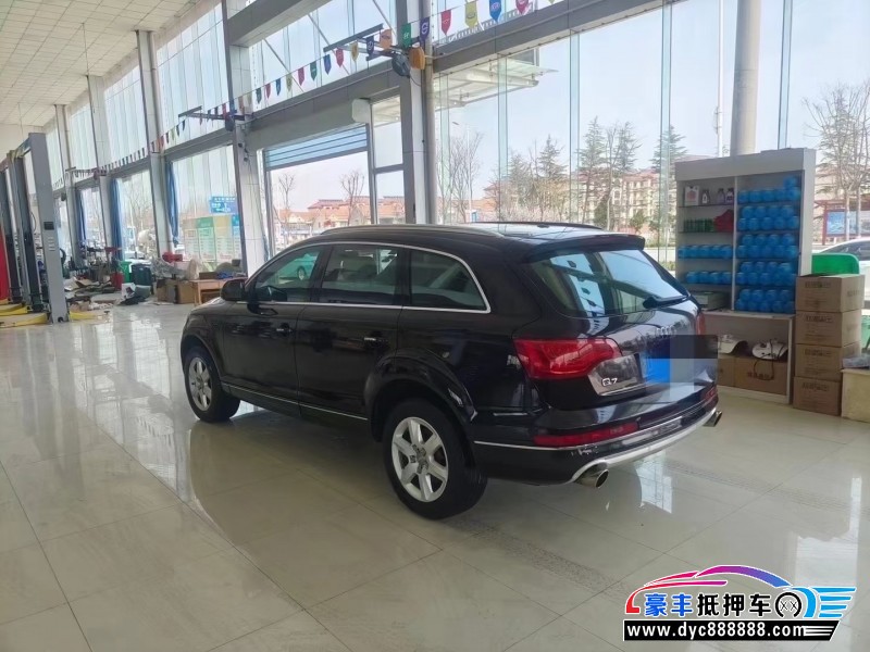 11年奥迪Q7轿车抵押车出售