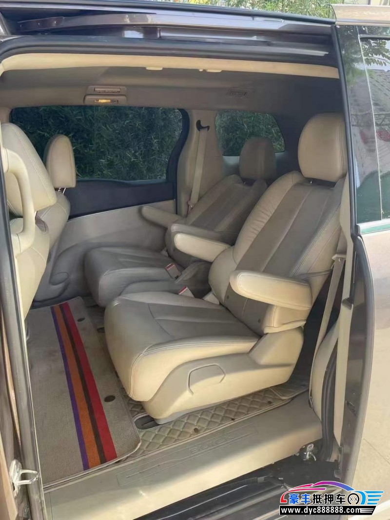 20年别克GL8SUV抵押车出售