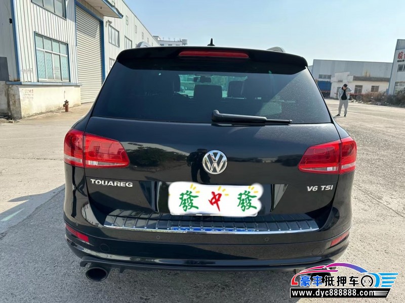 12年大众途锐轿车抵押车出售