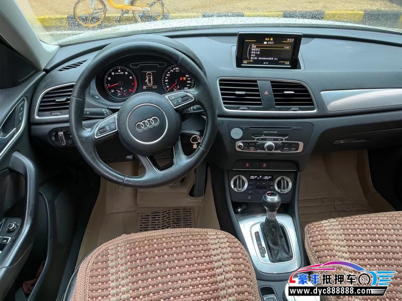 15年奥迪Q3轿车抵押车出售