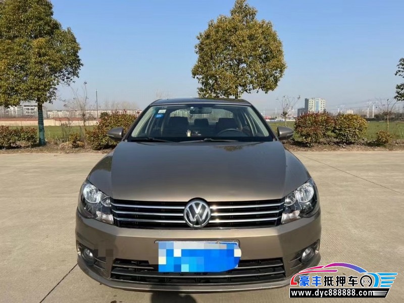 14年大众宝来轿车抵押车出售