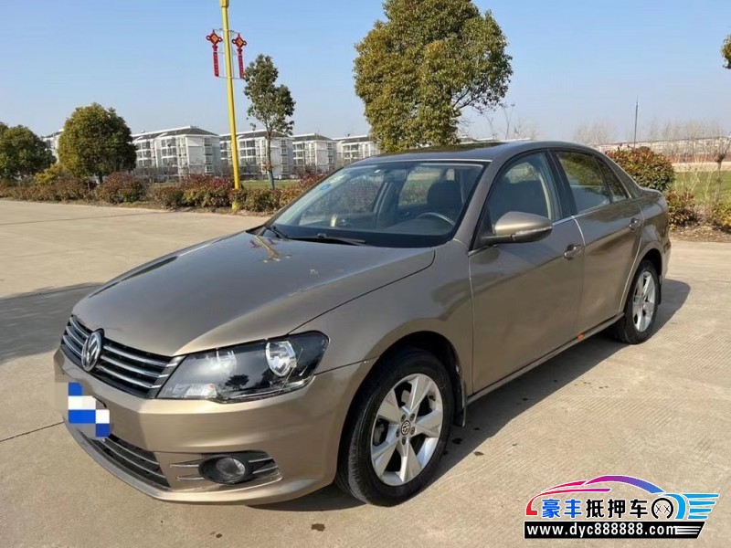 14年大众宝来轿车抵押车出售