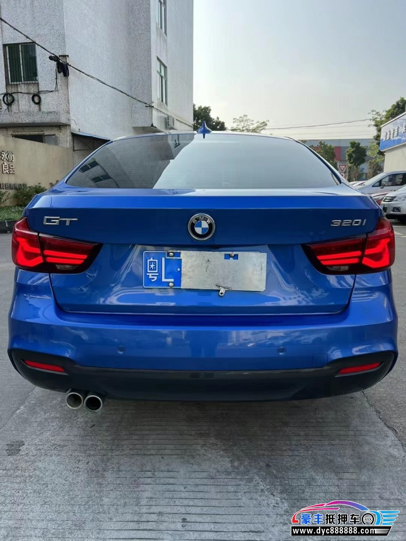 21年宝马3系轿车抵押车出售