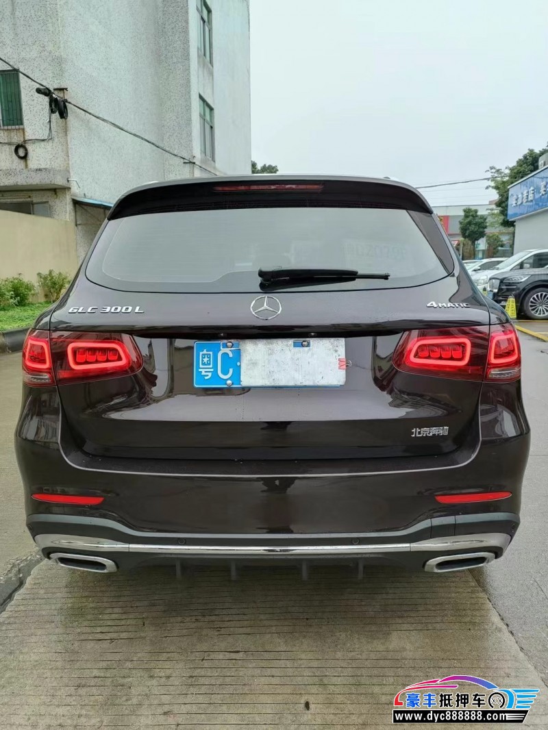 22年奔驰GLC轿车抵押车出售