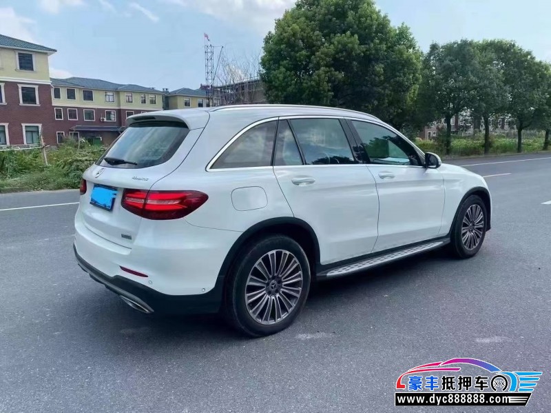 17年奔驰GLC轿车抵押车出售