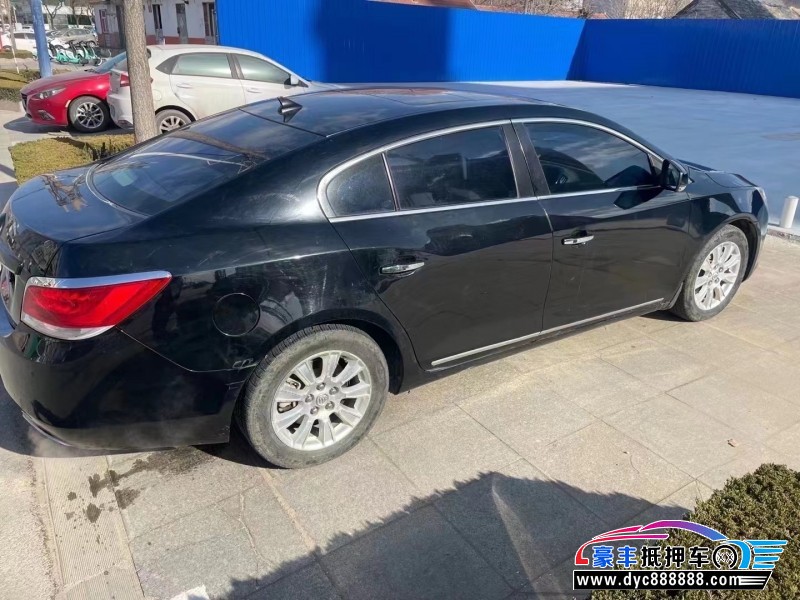 14年别克君威轿车抵押车出售