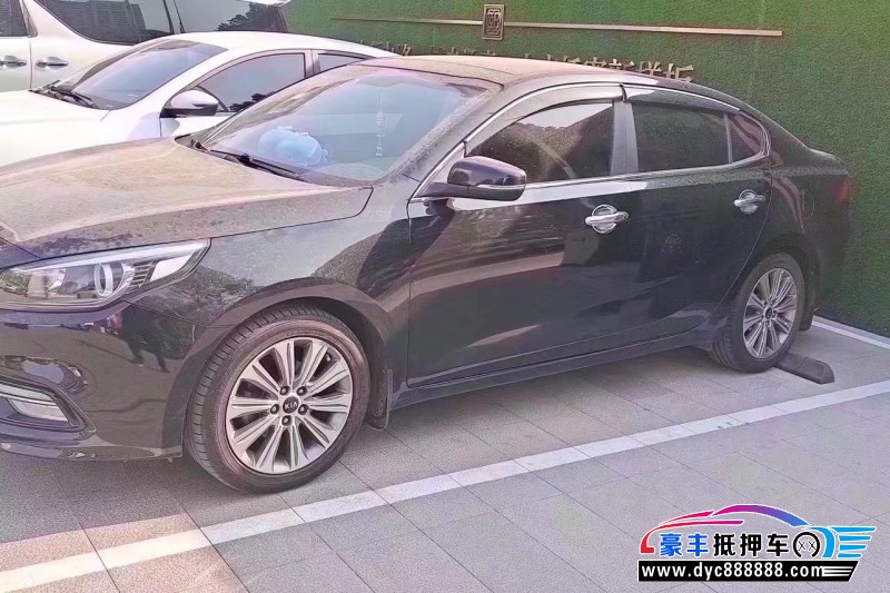 15年起亚K4轿车抵押车出售