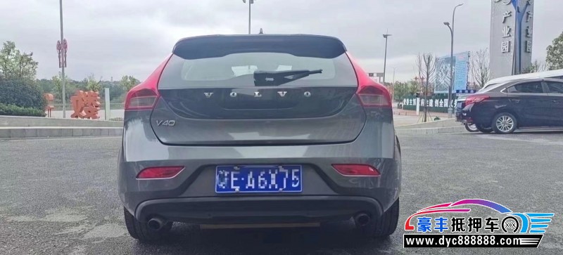 14年沃尔沃V40轿车抵押车出售