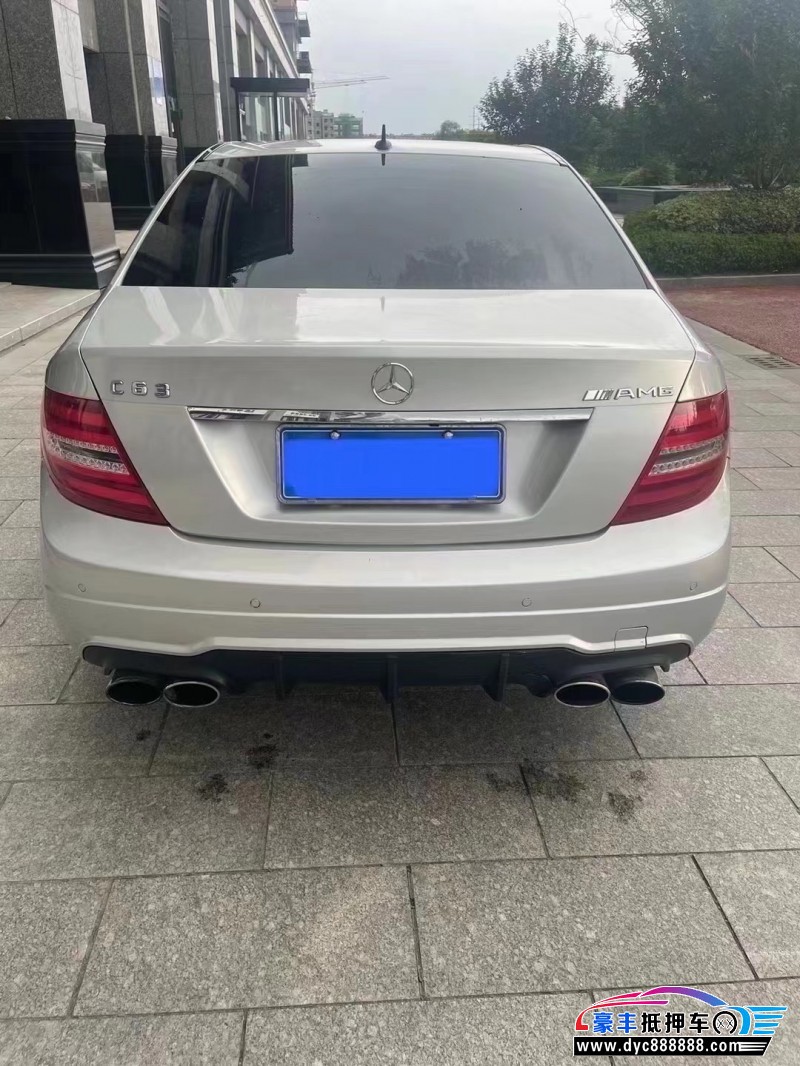 12年奔驰C轿车抵押车出售