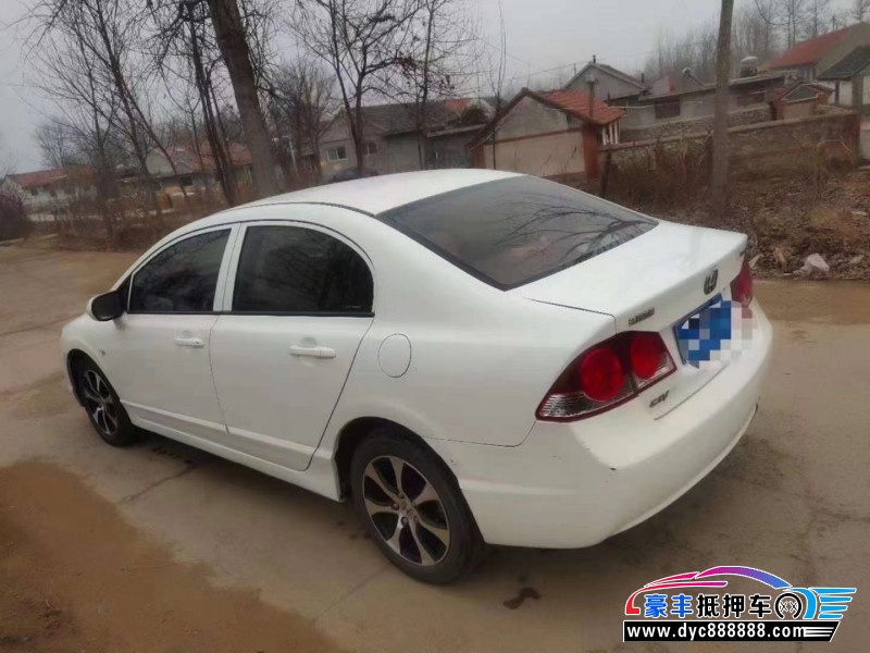 12年本田思铭轿车抵押车出售