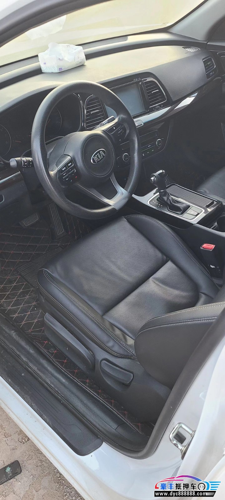 15年起亚K4轿车抵押车出售