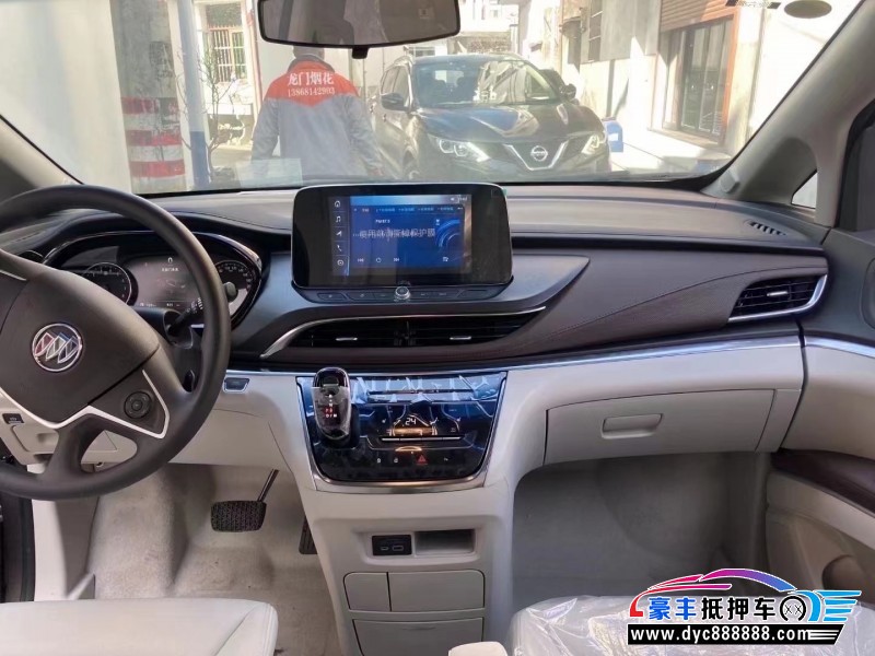 21年别克GL8轿车抵押车出售