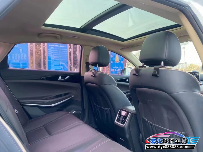 18年长安睿骋轿车抵押车出售