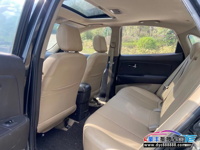 12年现代悦动轿车抵押车出售