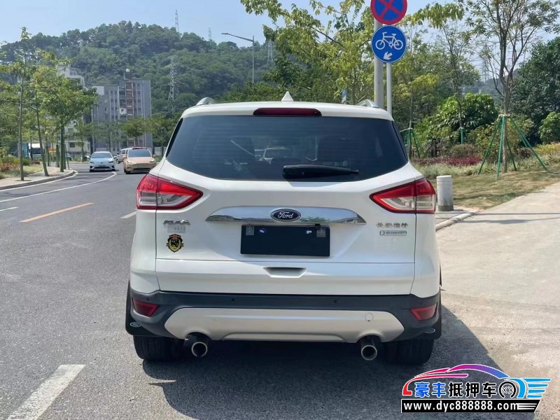 15年福特翼虎轿车抵押车出售