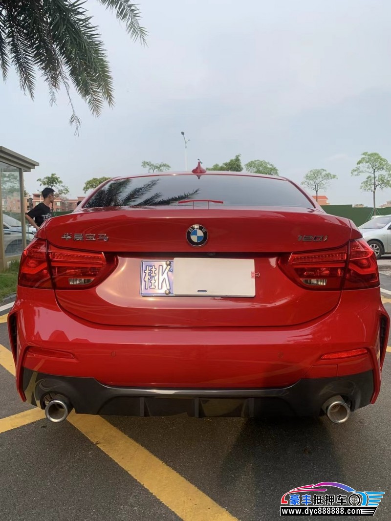 20年宝马1系轿车抵押车出售