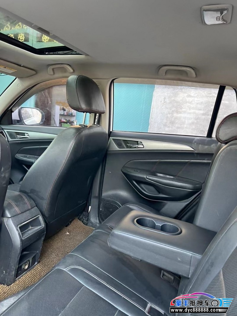 16年长安CS75轿车抵押车出售