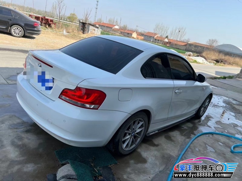 14年宝马1系轿车抵押车出售