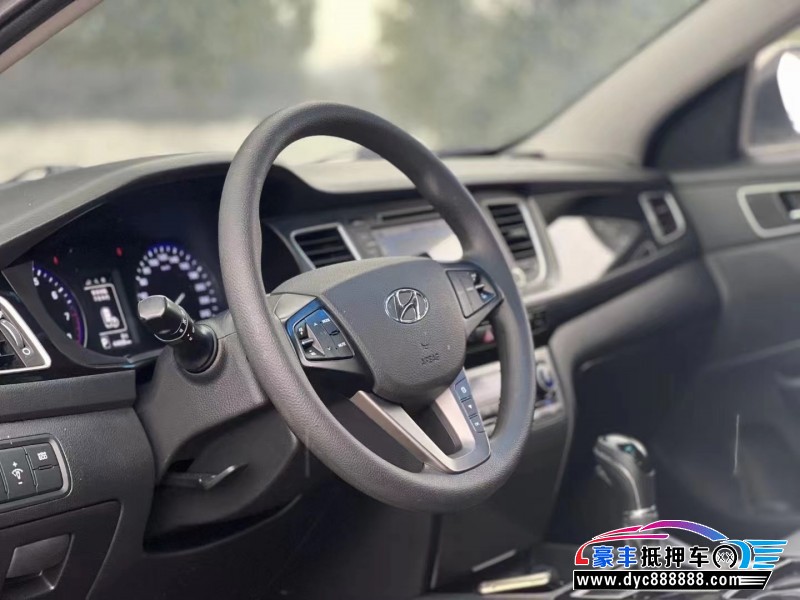 15年现代名图轿车抵押车出售