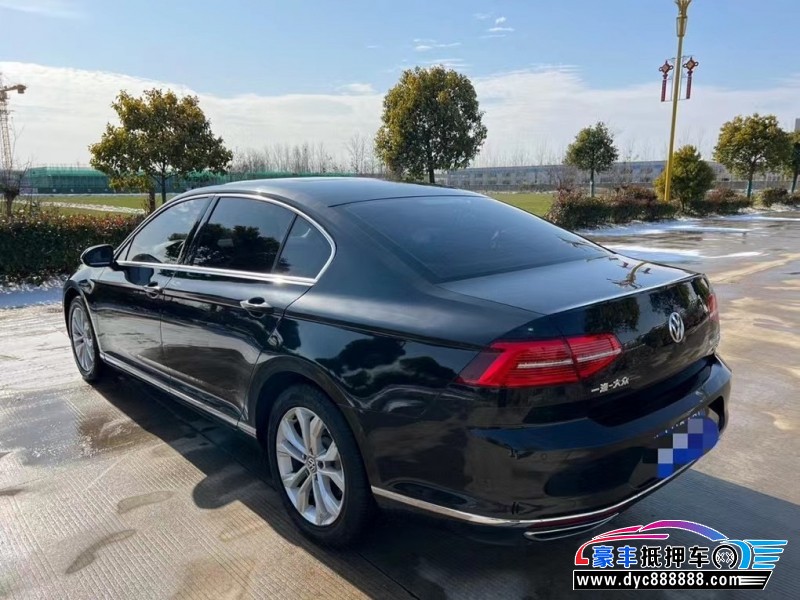 17年大众迈腾轿车抵押车出售