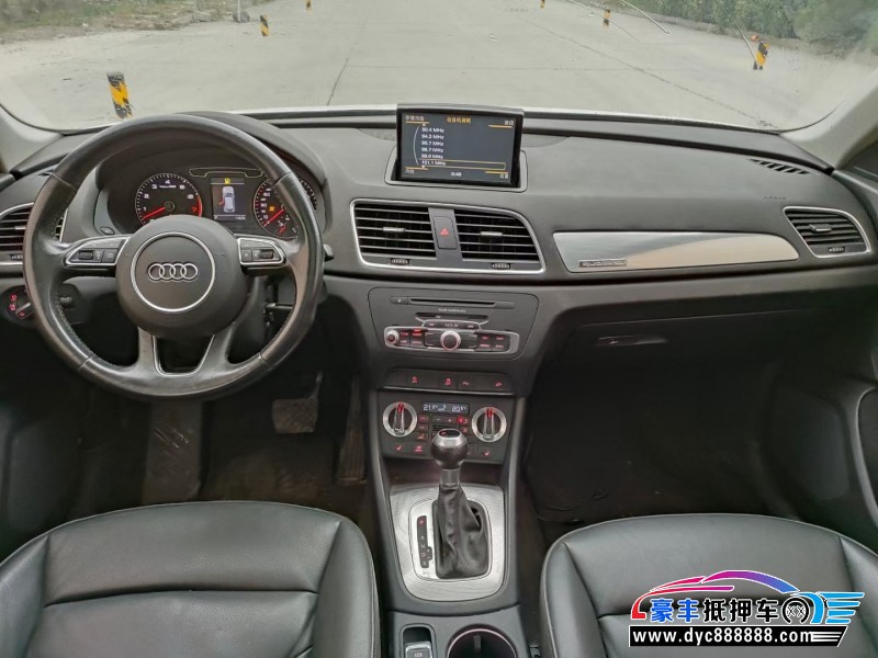 16年奥迪Q3轿车抵押车出售