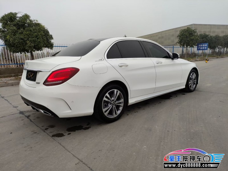 20年奔驰C轿车抵押车出售