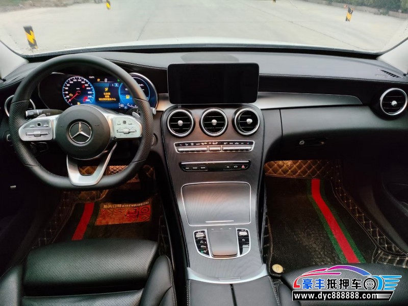 20年奔驰C轿车抵押车出售