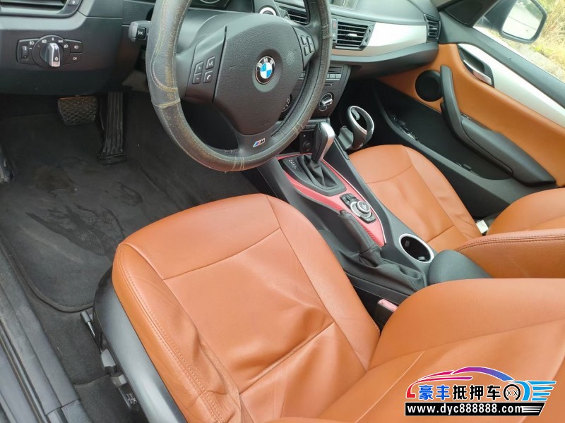 13年宝马X1轿车抵押车出售