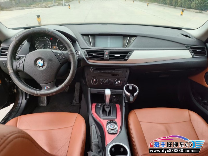 13年宝马X1轿车抵押车出售