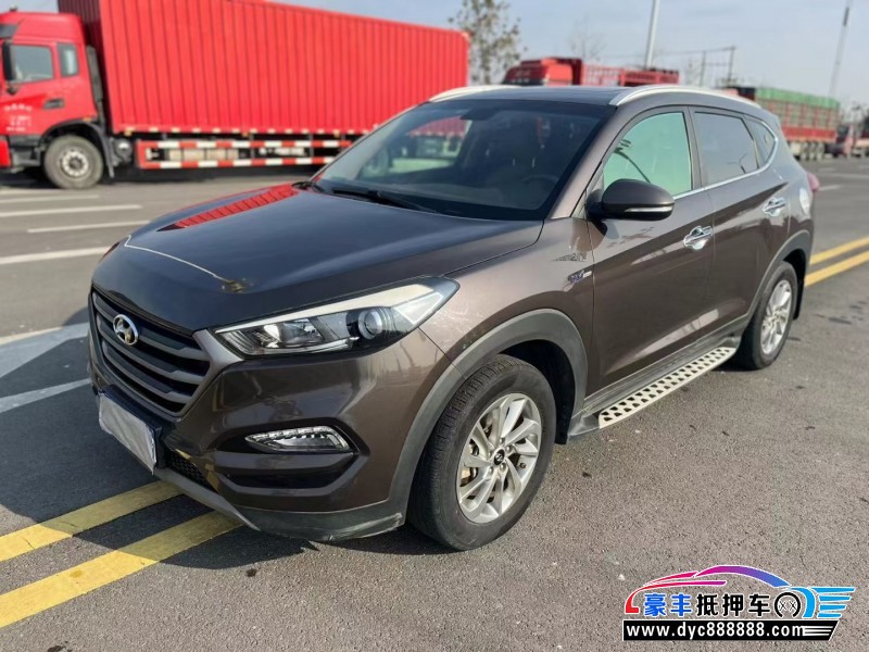 17年现代途胜轿车抵押车出售