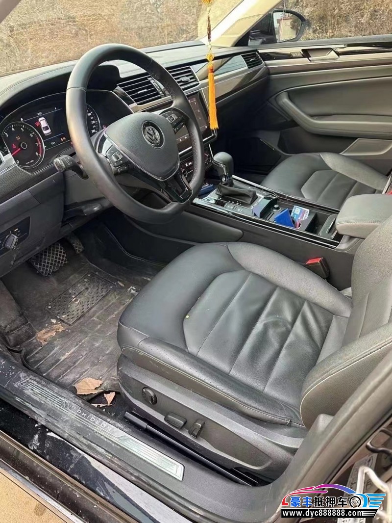 21年大众辉昂轿车抵押车出售