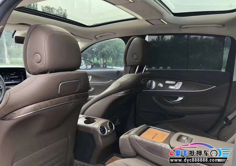 19年奔驰E轿车抵押车出售