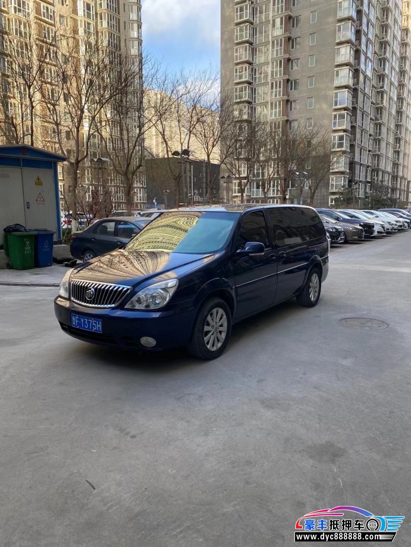 13年别克GL8轿车抵押车出售