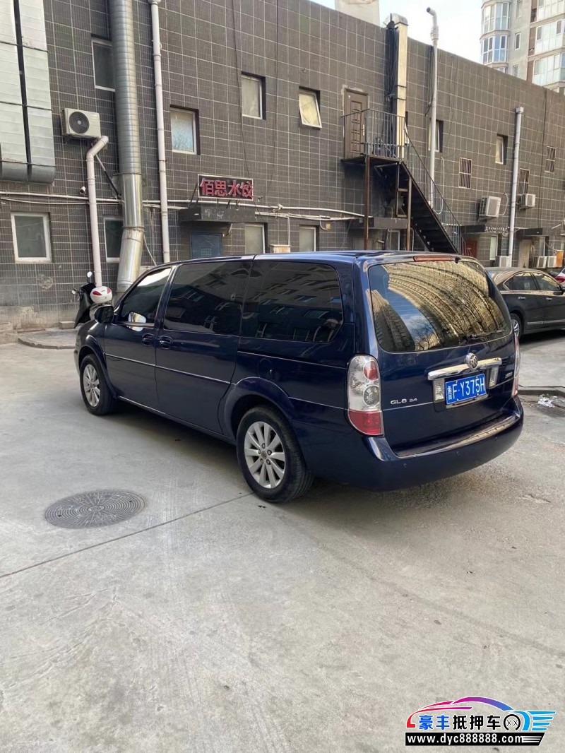 13年别克GL8轿车抵押车出售
