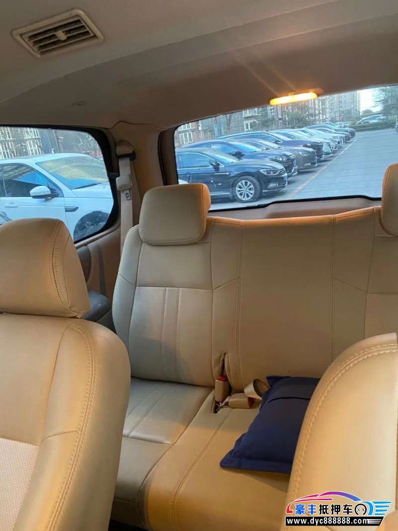 13年别克GL8轿车抵押车出售