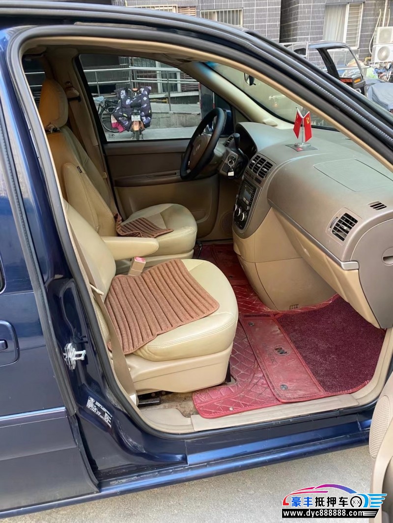 13年别克GL8轿车抵押车出售