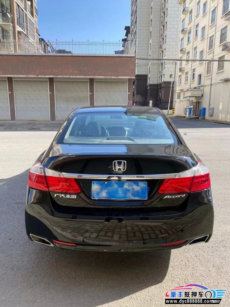 16年本田雅阁轿车抵押车出售