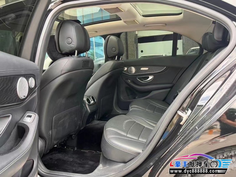 17年奔驰C轿车抵押车出售