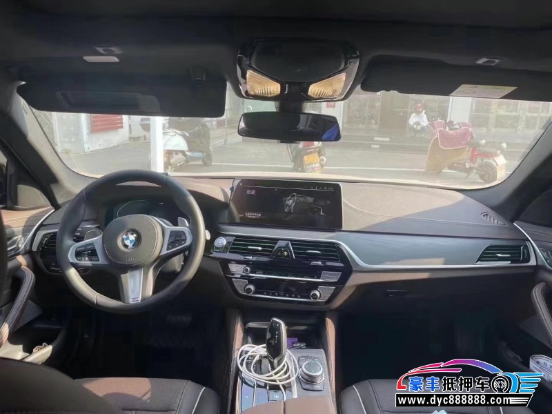 22年宝马5系轿车抵押车出售