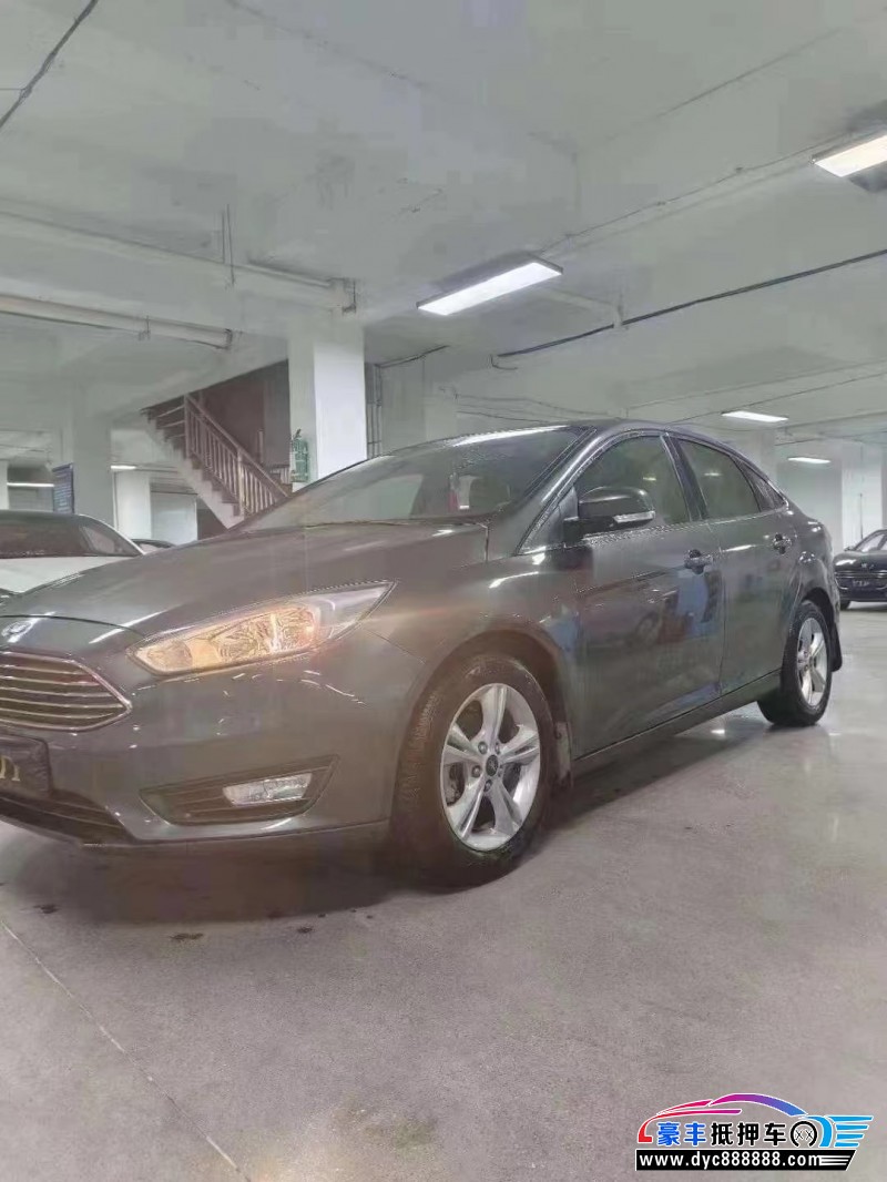 15年福特福克斯轿车抵押车出售