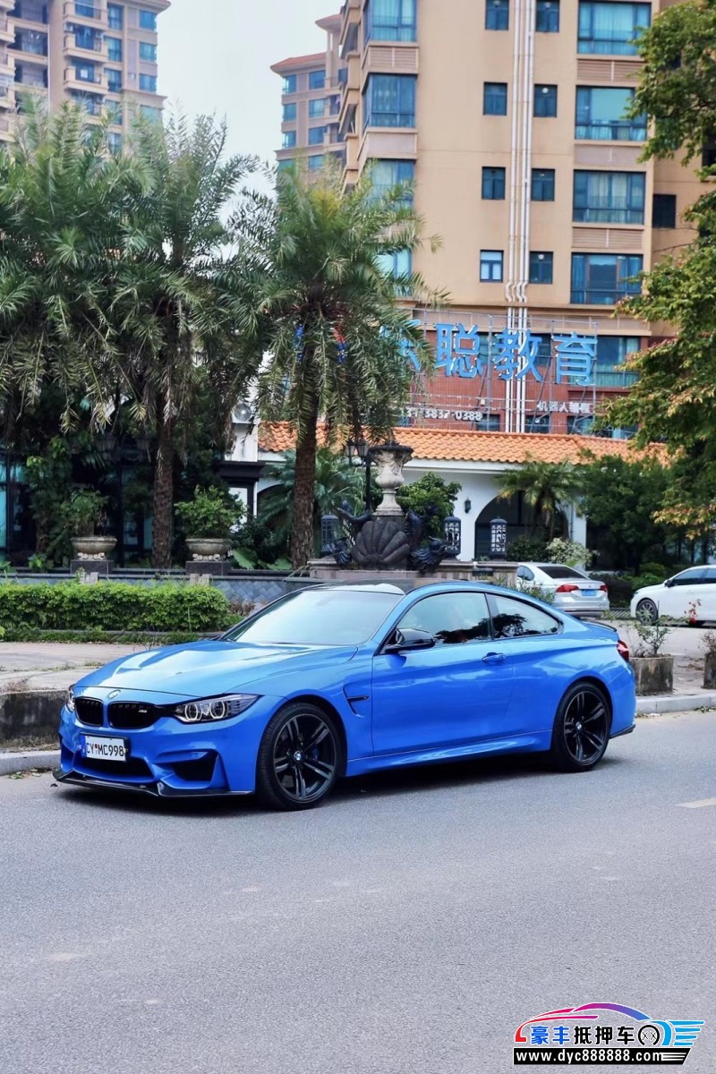 15年宝马M4轿车抵押车出售