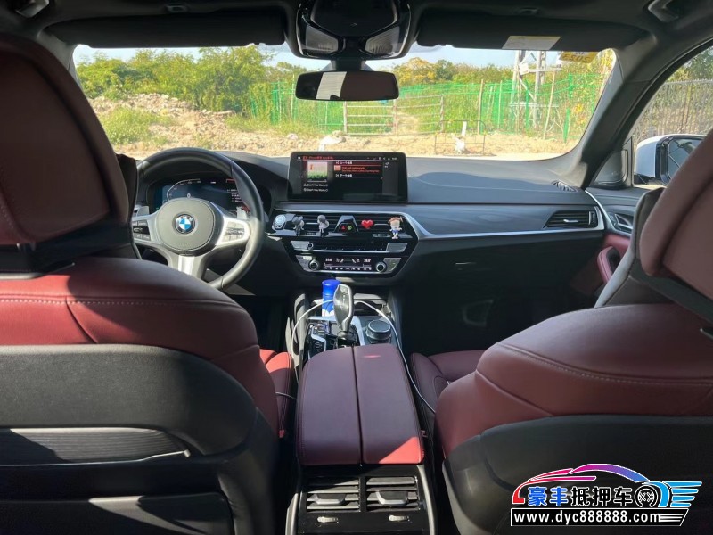 21年宝马5系轿车抵押车出售