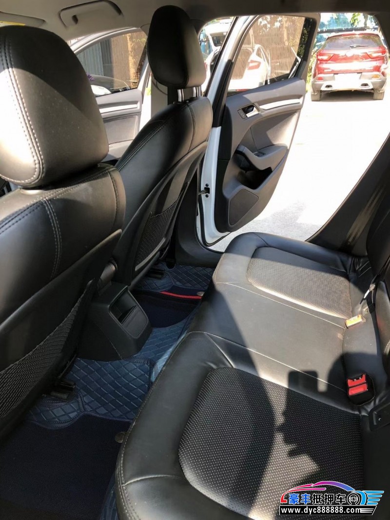 20年奥迪A3轿车抵押车出售